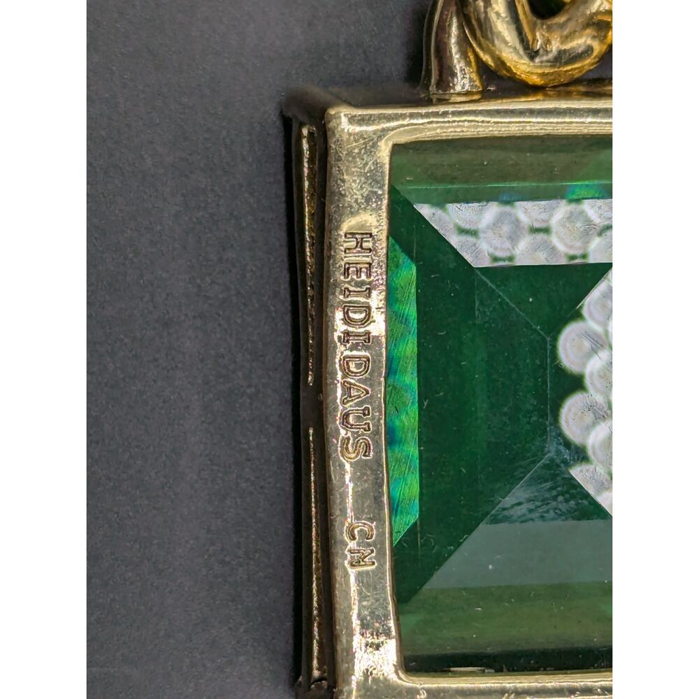 HEIDI DAUS Hot Rocks SET Green Erinite Necklace & Bracelet - Picture 6 of 16